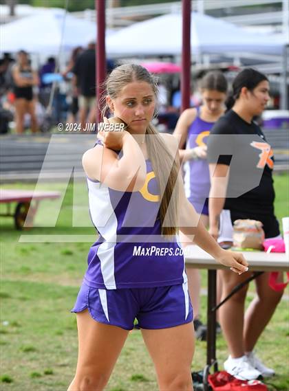Thumbnail 2 in Warner Twilight Invitational photogallery.