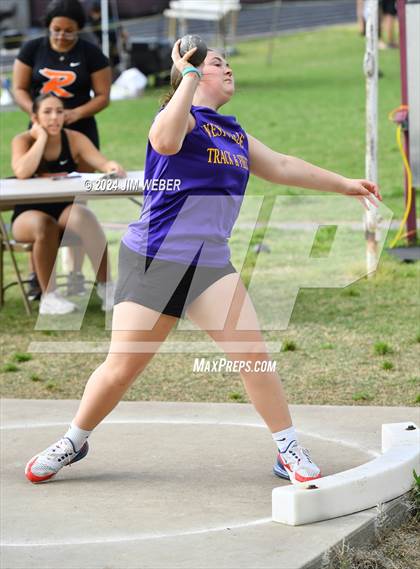 Thumbnail 2 in Warner Twilight Invitational photogallery.