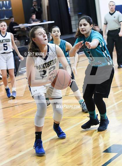 Thumbnail 2 in Paradise Valley Christian Prep vs. Basis (Chandler) photogallery.