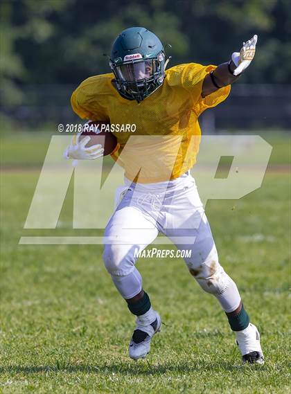 Thumbnail 3 in Bay Shore vs William Floyd Scrimmage photogallery.