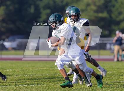 Thumbnail 3 in Bay Shore vs William Floyd Scrimmage photogallery.