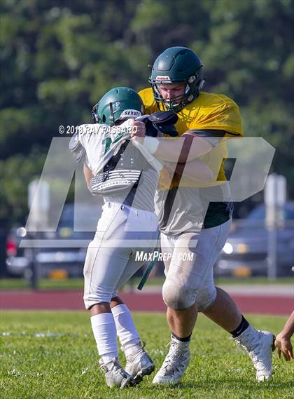 Thumbnail 2 in Bay Shore vs William Floyd Scrimmage photogallery.