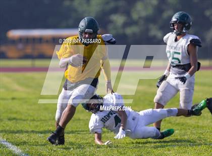 Thumbnail 2 in Bay Shore vs William Floyd Scrimmage photogallery.