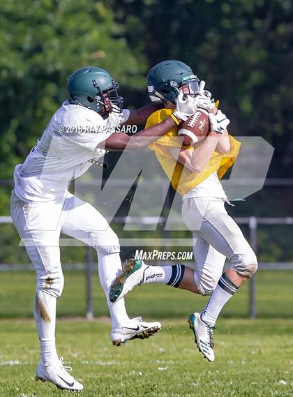 Thumbnail 3 in Bay Shore vs William Floyd Scrimmage photogallery.