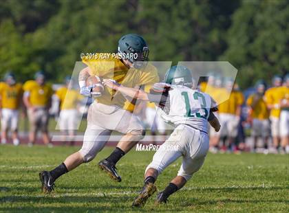 Thumbnail 3 in Bay Shore vs William Floyd Scrimmage photogallery.