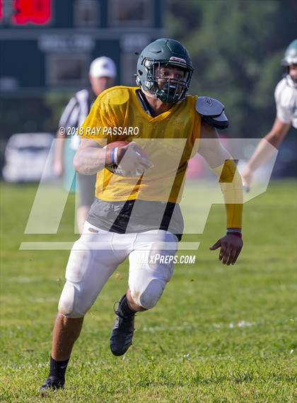 Thumbnail 3 in Bay Shore vs William Floyd Scrimmage photogallery.