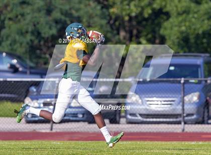 Thumbnail 2 in Bay Shore vs William Floyd Scrimmage photogallery.