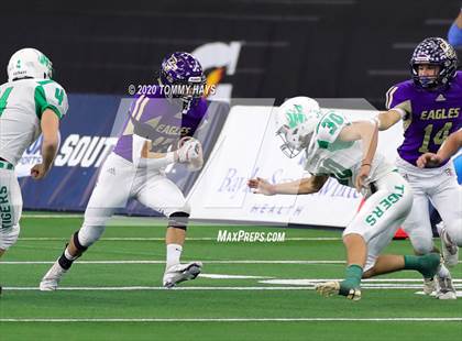 Thumbnail 3 in May vs. Sterling City (UIL Class 1A Division 1 State Final) photogallery.