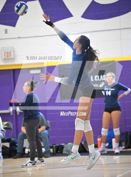 Thumbnail 1 in Sierra Canyon vs. Carrollwood Day (Durango Fall Classic) photogallery.