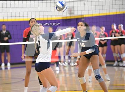 Thumbnail 1 in Sierra Canyon vs. Carrollwood Day (Durango Fall Classic) photogallery.