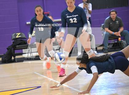 Thumbnail 1 in Sierra Canyon vs. Carrollwood Day (Durango Fall Classic) photogallery.