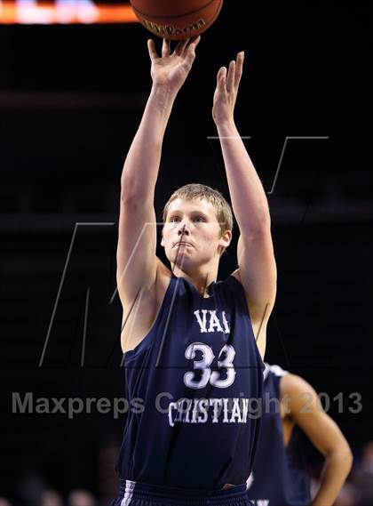 Thumbnail 3 in Caliche vs. Vail Christian (CHSAA 1A Third Place) photogallery.