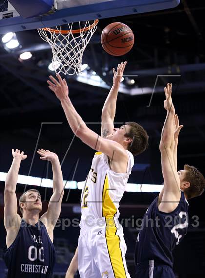 Thumbnail 2 in Caliche vs. Vail Christian (CHSAA 1A Third Place) photogallery.