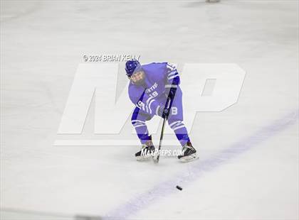 Thumbnail 2 in Hingham vs Braintree (MIAA Division 1 Sweet 16) photogallery.
