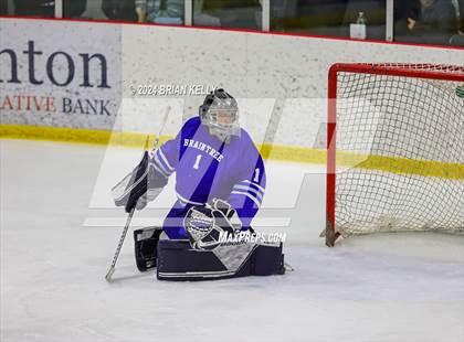 Thumbnail 1 in Hingham vs Braintree (MIAA Division 1 Sweet 16) photogallery.