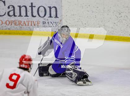 Thumbnail 2 in Hingham vs Braintree (MIAA Division 1 Sweet 16) photogallery.