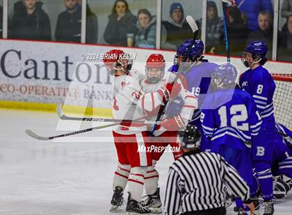 Thumbnail 2 in Hingham vs Braintree (MIAA Division 1 Sweet 16) photogallery.
