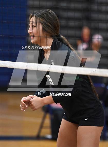 Thumbnail 2 in Kamehameha Kapalama vs. Ontario Christian (Durango Fall Classic) photogallery.