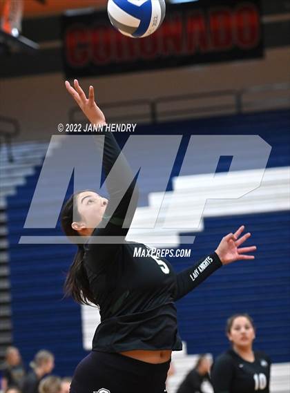 Thumbnail 2 in Kamehameha Kapalama vs. Ontario Christian (Durango Fall Classic) photogallery.