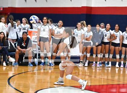 Thumbnail 2 in Kamehameha Kapalama vs. Ontario Christian (Durango Fall Classic) photogallery.