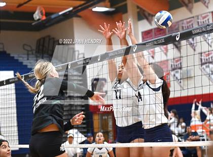 Thumbnail 1 in Kamehameha Kapalama vs. Ontario Christian (Durango Fall Classic) photogallery.