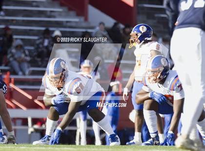 Thumbnail 3 in Cary-Grove vs. East St. Louis (IHSA Class 6A Final) photogallery.
