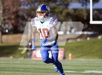 Thumbnail 2 in Cary-Grove vs. East St. Louis (IHSA Class 6A Final) photogallery.