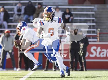 Thumbnail 2 in Cary-Grove vs. East St. Louis (IHSA Class 6A Final) photogallery.