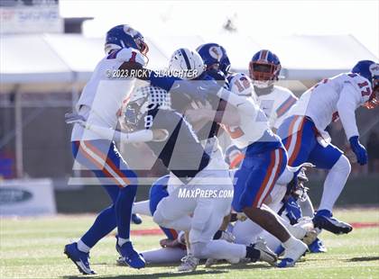 Thumbnail 2 in Cary-Grove vs. East St. Louis (IHSA Class 6A Final) photogallery.