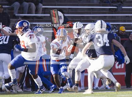 Thumbnail 3 in Cary-Grove vs. East St. Louis (IHSA Class 6A Final) photogallery.