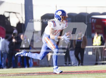 Thumbnail 3 in Cary-Grove vs. East St. Louis (IHSA Class 6A Final) photogallery.
