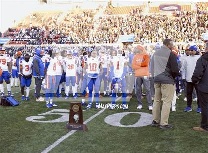 Thumbnail 3 in Cary-Grove vs. East St. Louis (IHSA Class 6A Final) photogallery.