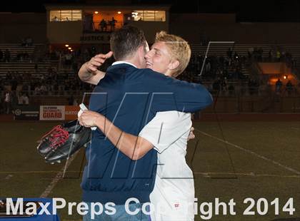 Thumbnail 3 in Carlsbad vs. Loyola (CIF SoCal Regional D1 Final) photogallery.