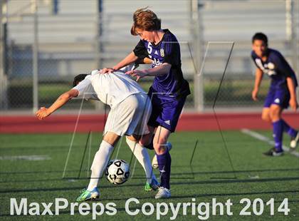 Thumbnail 3 in Carlsbad vs. Loyola (CIF SoCal Regional D1 Final) photogallery.