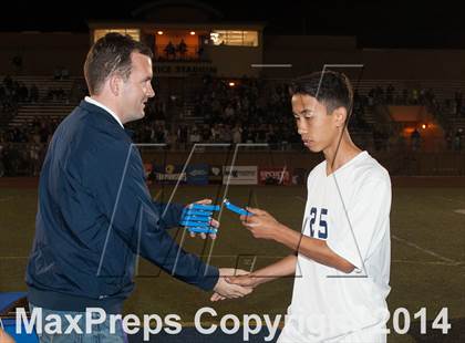 Thumbnail 1 in Carlsbad vs. Loyola (CIF SoCal Regional D1 Final) photogallery.