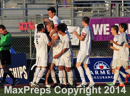 Thumbnail 2 in Carlsbad vs. Loyola (CIF SoCal Regional D1 Final) photogallery.