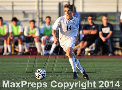 Thumbnail 3 in Carlsbad vs. Loyola (CIF SoCal Regional D1 Final) photogallery.
