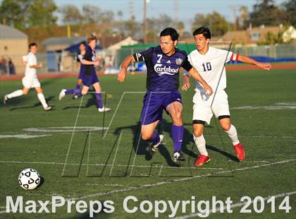 Thumbnail 2 in Carlsbad vs. Loyola (CIF SoCal Regional D1 Final) photogallery.