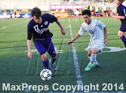Thumbnail 3 in Carlsbad vs. Loyola (CIF SoCal Regional D1 Final) photogallery.
