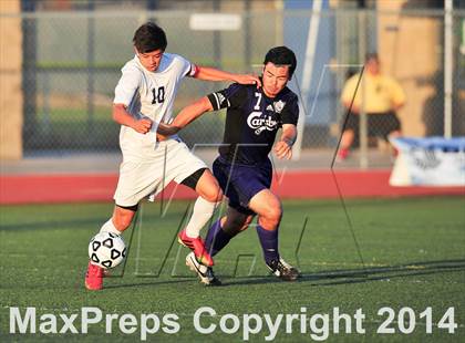Thumbnail 3 in Carlsbad vs. Loyola (CIF SoCal Regional D1 Final) photogallery.