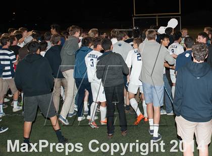 Thumbnail 3 in Carlsbad vs. Loyola (CIF SoCal Regional D1 Final) photogallery.