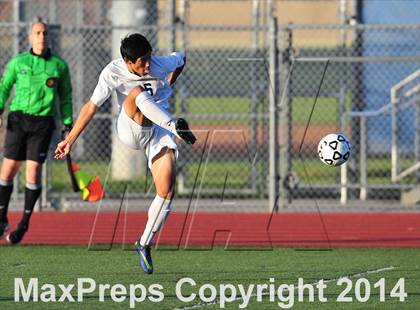 Thumbnail 2 in Carlsbad vs. Loyola (CIF SoCal Regional D1 Final) photogallery.