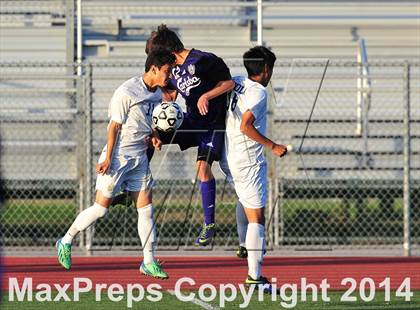 Thumbnail 2 in Carlsbad vs. Loyola (CIF SoCal Regional D1 Final) photogallery.