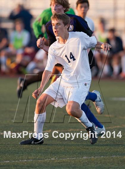 Thumbnail 1 in Carlsbad vs. Loyola (CIF SoCal Regional D1 Final) photogallery.