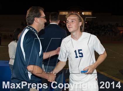 Thumbnail 2 in Carlsbad vs. Loyola (CIF SoCal Regional D1 Final) photogallery.