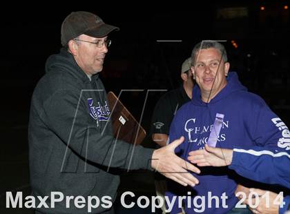Thumbnail 2 in Carlsbad vs. Loyola (CIF SoCal Regional D1 Final) photogallery.