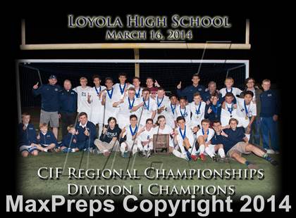 Thumbnail 2 in Carlsbad vs. Loyola (CIF SoCal Regional D1 Final) photogallery.