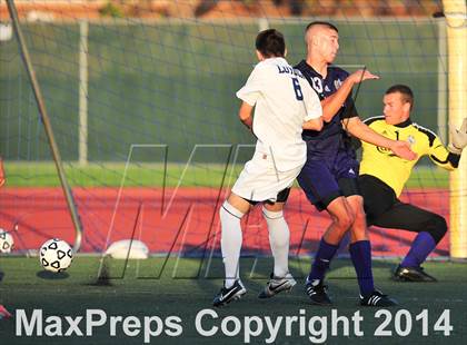 Thumbnail 2 in Carlsbad vs. Loyola (CIF SoCal Regional D1 Final) photogallery.