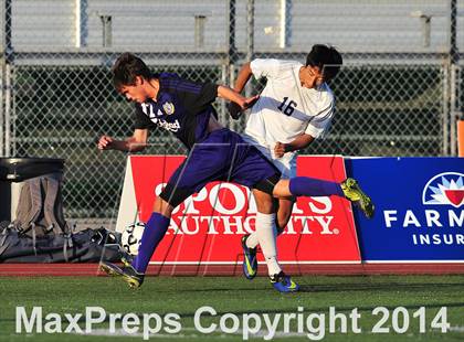 Thumbnail 2 in Carlsbad vs. Loyola (CIF SoCal Regional D1 Final) photogallery.