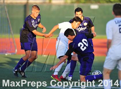 Thumbnail 1 in Carlsbad vs. Loyola (CIF SoCal Regional D1 Final) photogallery.